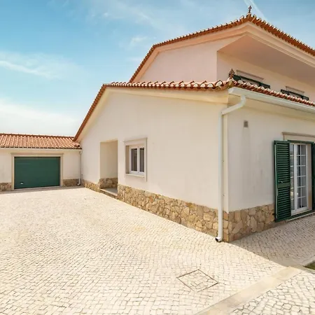 Вилла Casa Branca - With Private Pool & Big Garden Ribamar (Lourinha)