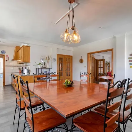Вилла Casa Branca - With Private Pool & Big Garden *