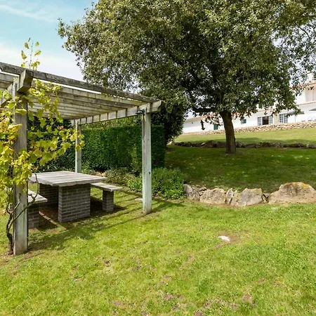 Вилла Casa Branca - With Private Pool & Big Garden *
