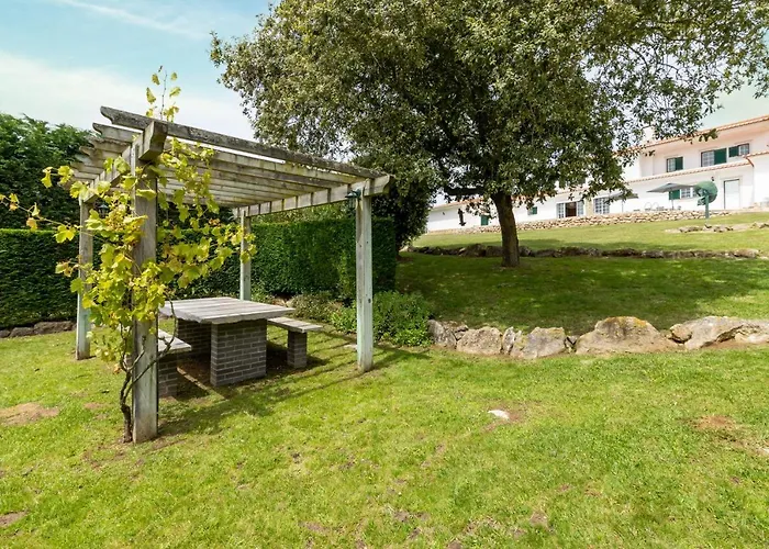 Villa Casa Branca - With Private Pool & Big Garden *